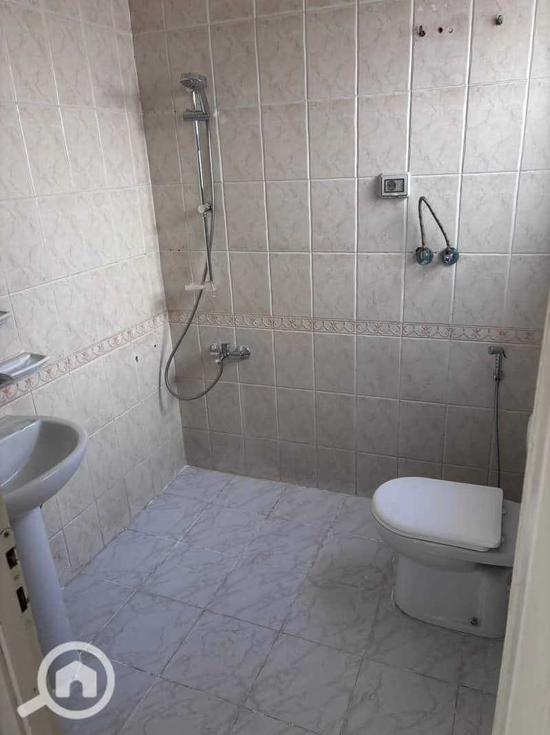 6 FB_IMG_1764978517401. jpg