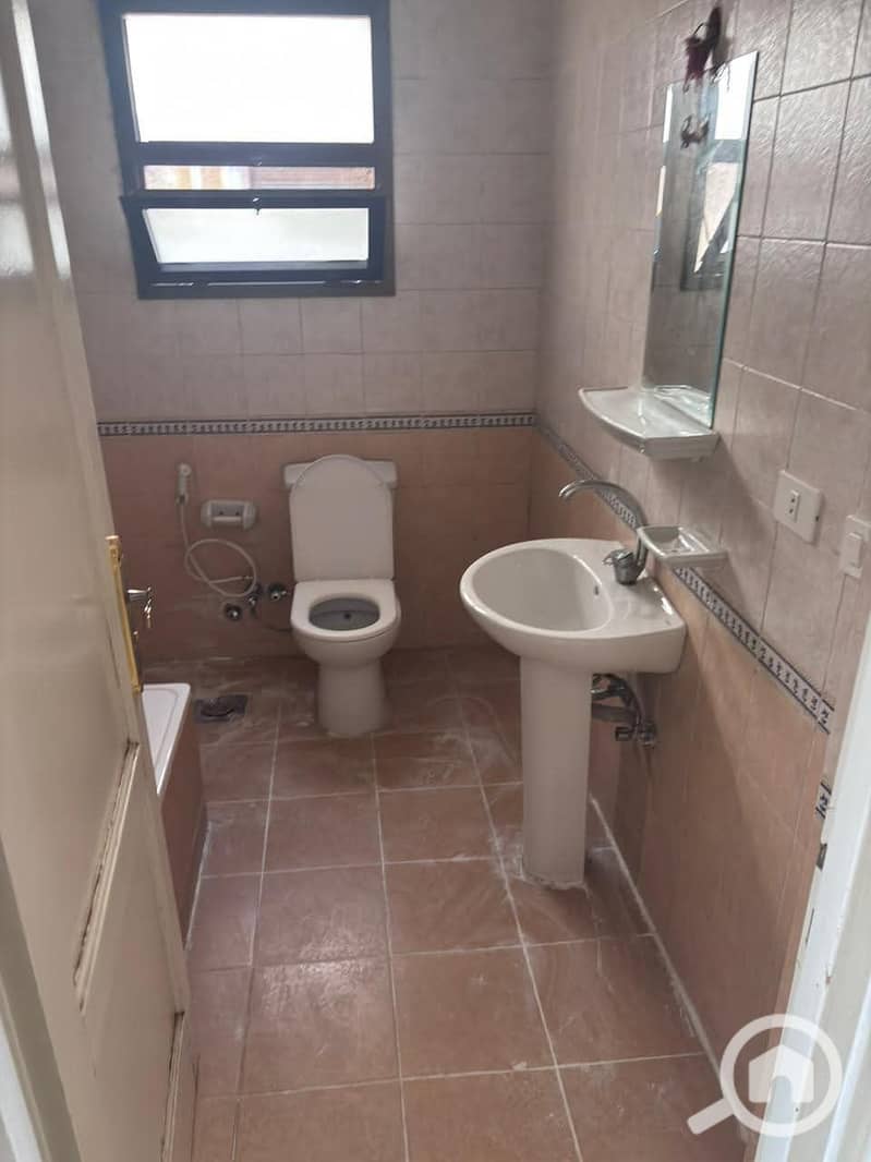 7 FB_IMG_1764978524603. jpg