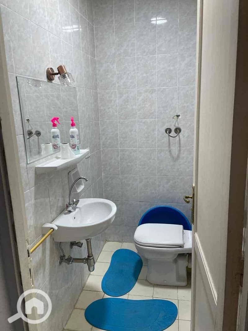 4 abc4251f-8e8b-4d04-855c-c9c53862cd4c. jpg