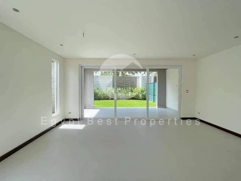 10 743733d8-70c4-43a6-b115-c101a181bdd8. jpeg