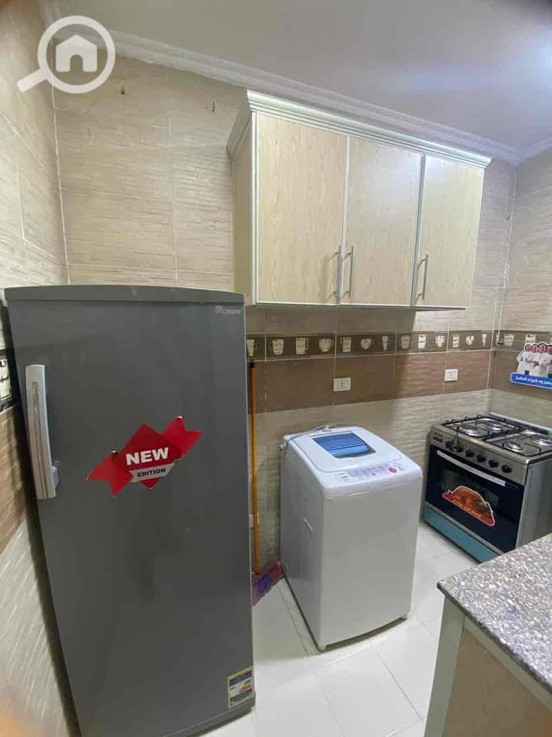 8 d762e485-2d1b-4f88-bcf1-11116b476d50. jpg