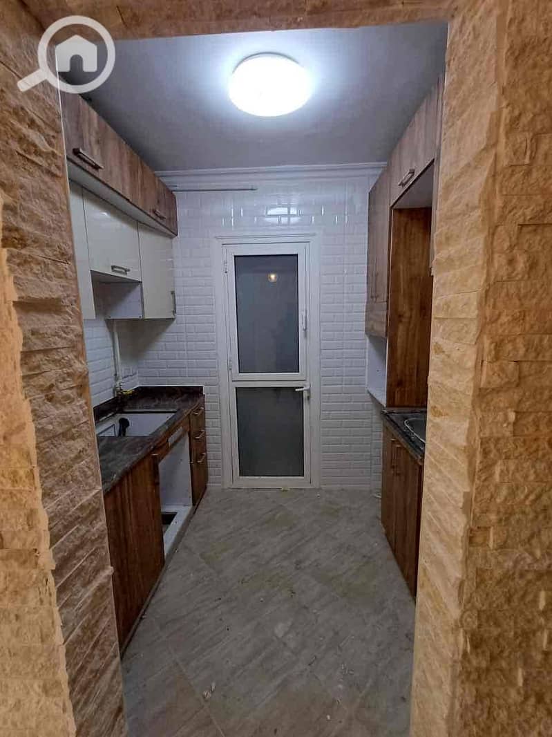 3 de4945cf-8aa0-4d9b-9cfb-42f30ac94578. jpg