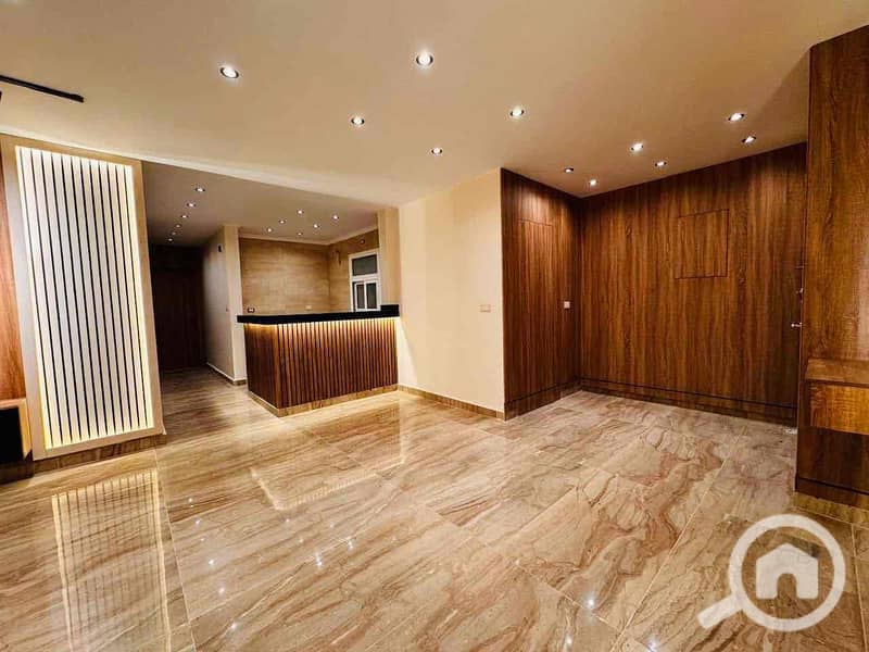 10 cff382bd-89aa-4741-a491-f04b5c268729. jpg