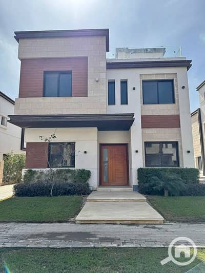 4 Bedroom Villa for Sale in New Cairo, Cairo - 505113553_122172291038349300_590081011500313472_n. jpg