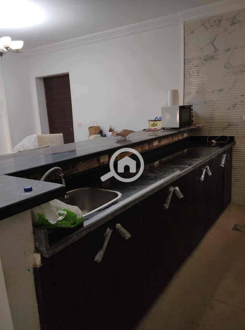 14 3bf6b4f5-f2d4-4a94-982e-badcf788f50d. jpg