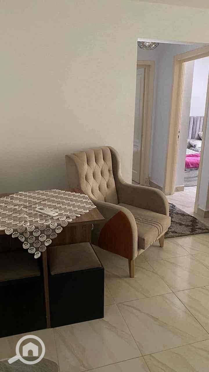 5 530151ea-91ac-46b4-aa21-0e21bee6bcc5. jpg