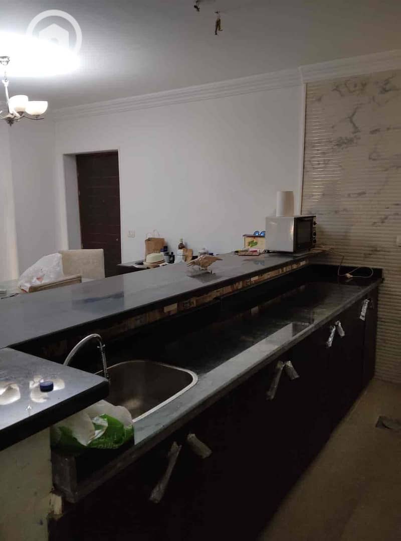 9 062f7b20-d185-4e53-b9d9-98033871cb11. jpg