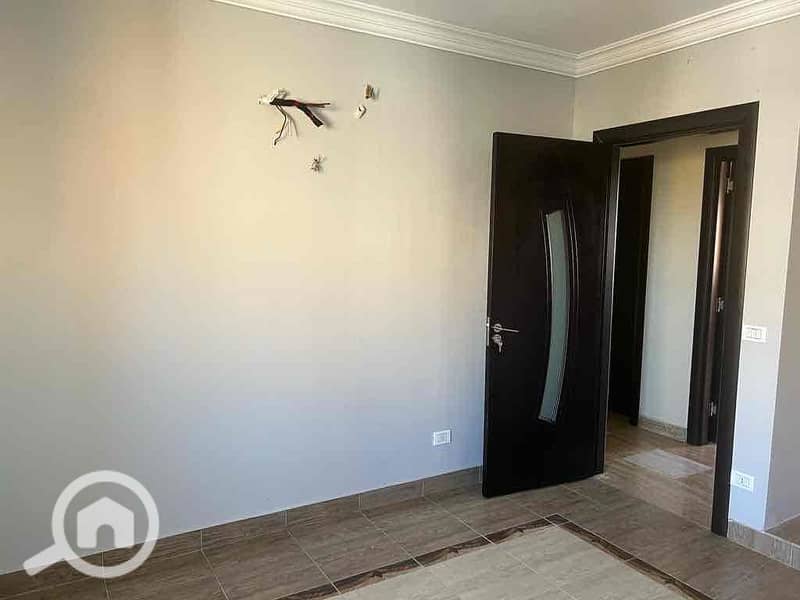 5 f2b3393b-0a6c-4031-b633-85f2bc347bd5. jpg