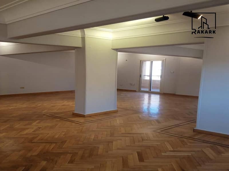 Q8 (Copy). jpg Q8 (Copy). jpg