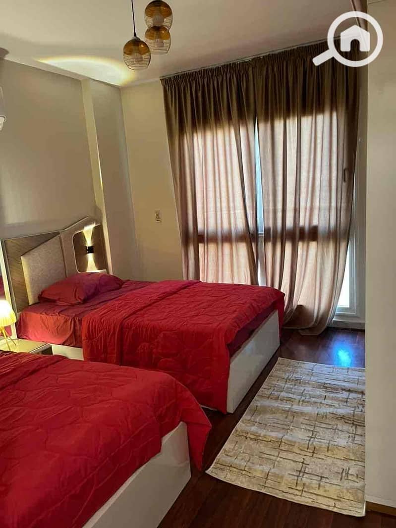 15 c7457a28-d82d-4e28-8ac7-5e34aa304d7f. jpg