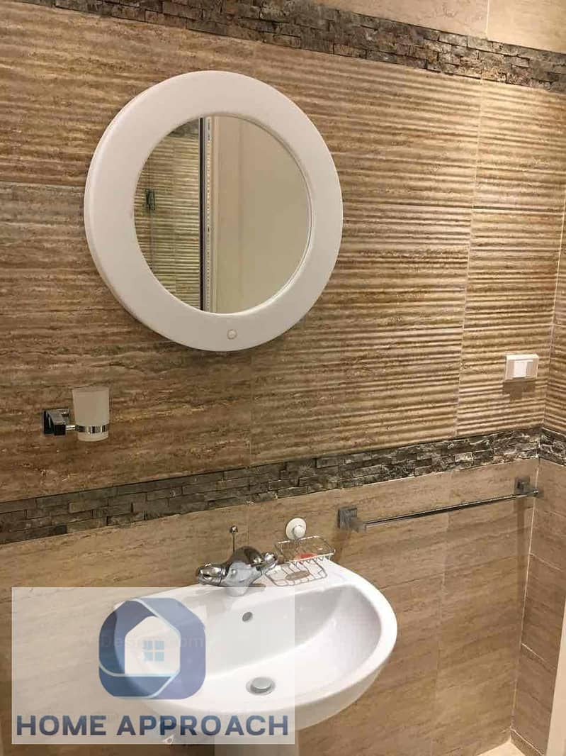 15 ed8bdefb-93ba-4383-9a4d-bdab579adc44. jpg