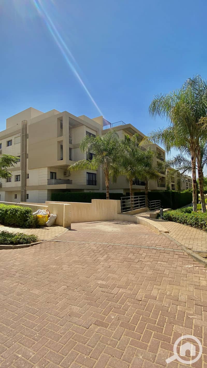 4 339d7501-ce4f-4b98-9b12-b969fe4c100b. jpg