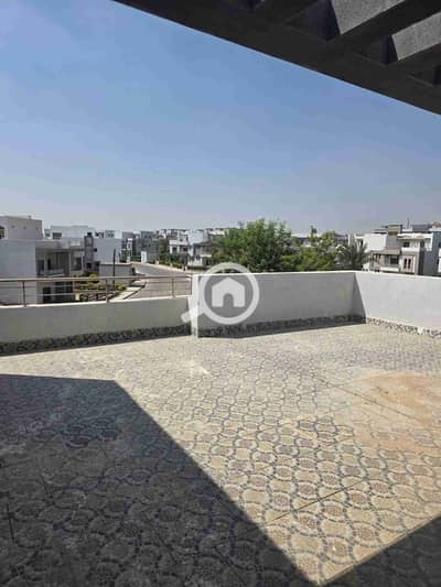 فیلا 3 غرف نوم للايجار في مدينة الشروق، القاهرة - FB_IMG_1758857681876. jpg