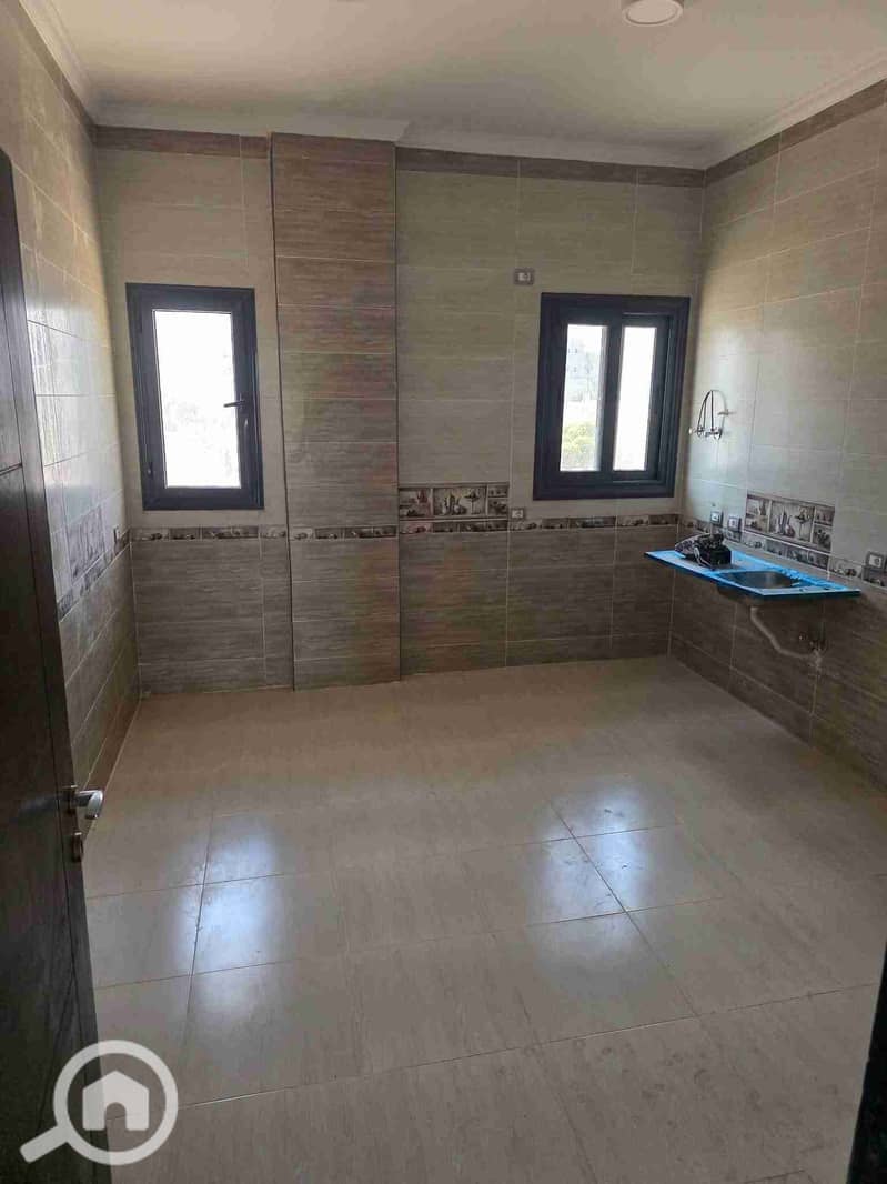 4 FB_IMG_1758857694223. jpg