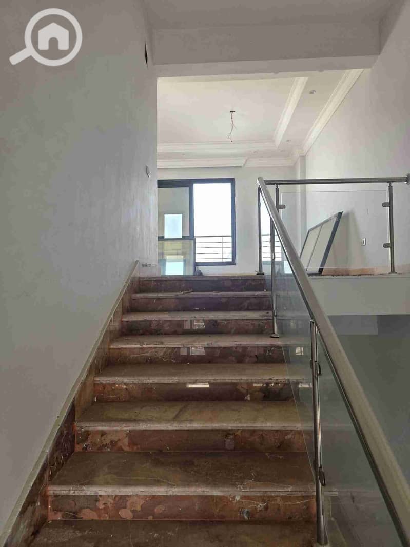 8 FB_IMG_1758857683838. jpg