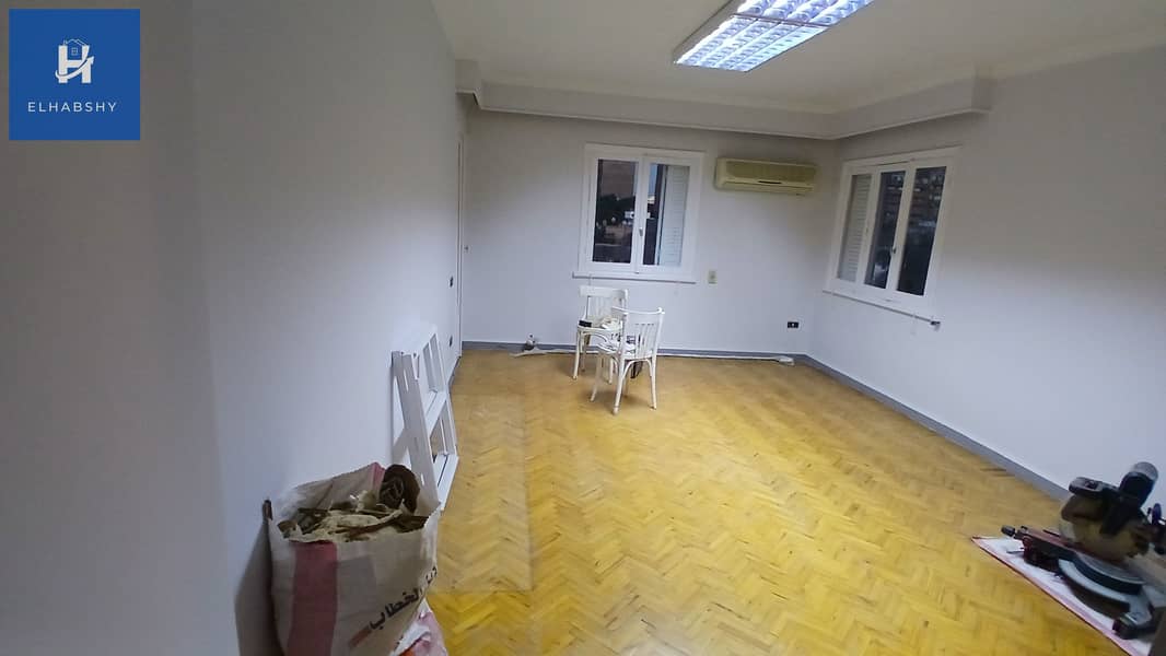 12 شقة للبيع في الدقى 290م فى شارع فينى الرئيسى و كأنك فى الزمالك ( تشطيب مجدد ) .  (12). jpg