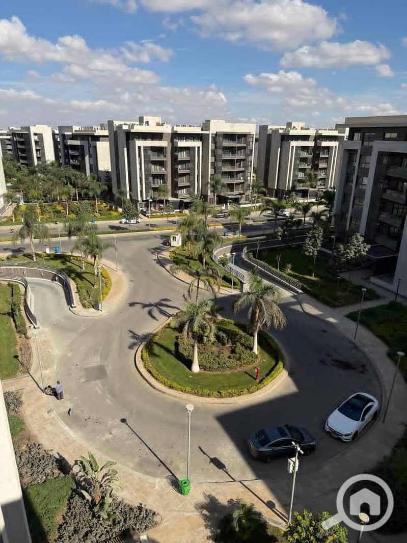 2 7edafae6-a29e-48be-8e63-d3d63087aadd. jpg