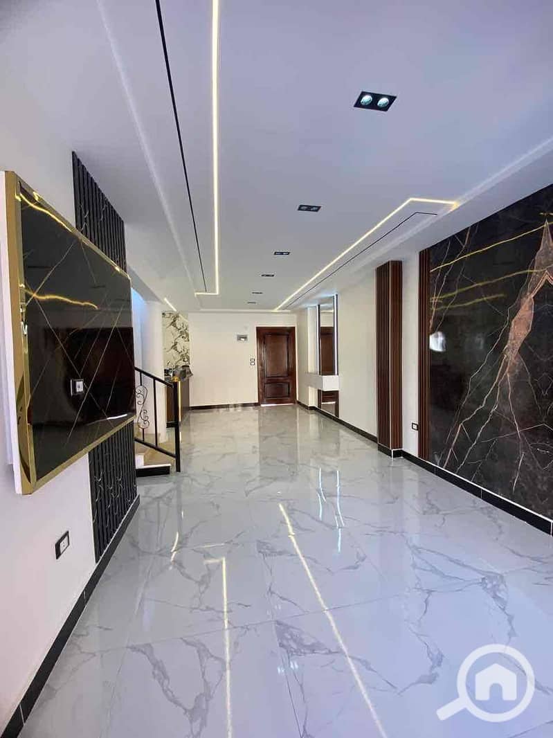 6 c2436ae7-f233-44ef-b5b0-c738c927bae6. jpg