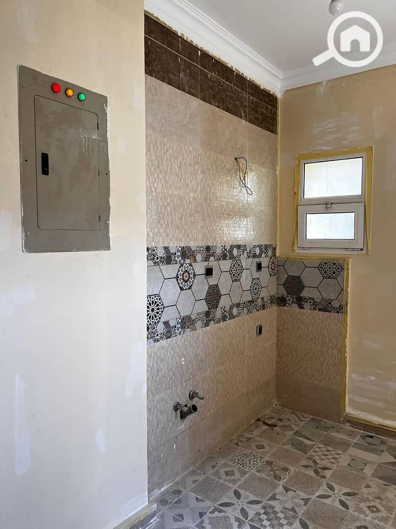 4 02dfdda7-c08c-4b0f-a256-e232f9bda002. jpg