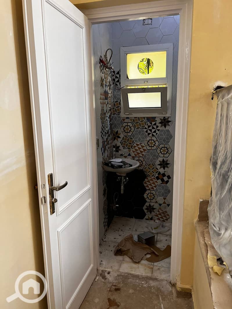 11 d18b6118-da89-4fe7-9b24-ac7fbc10f5ee. jpg