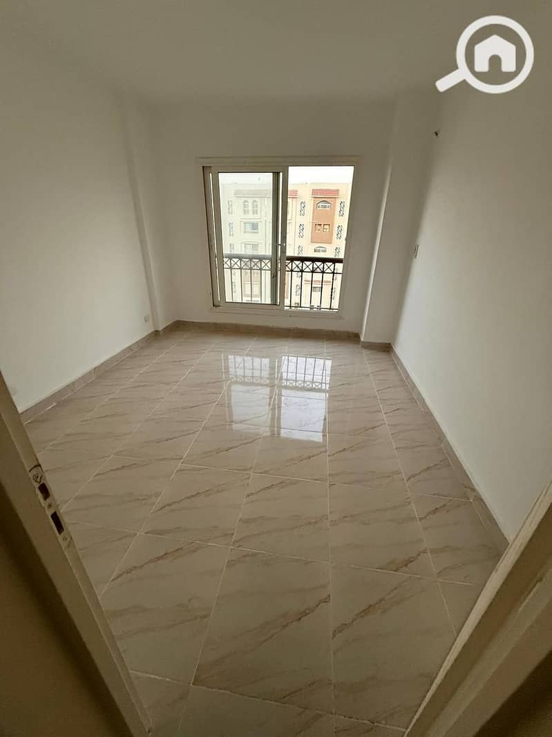 2 70d4421d-2ec1-4acd-927f-5e691f76ea80. jpg