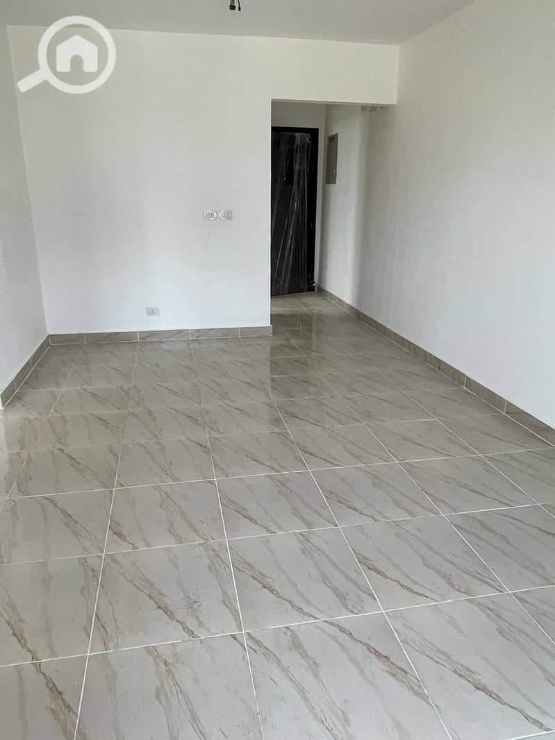 5 efd46cfd-003c-4828-ba97-b420d38ce5b7. jpg