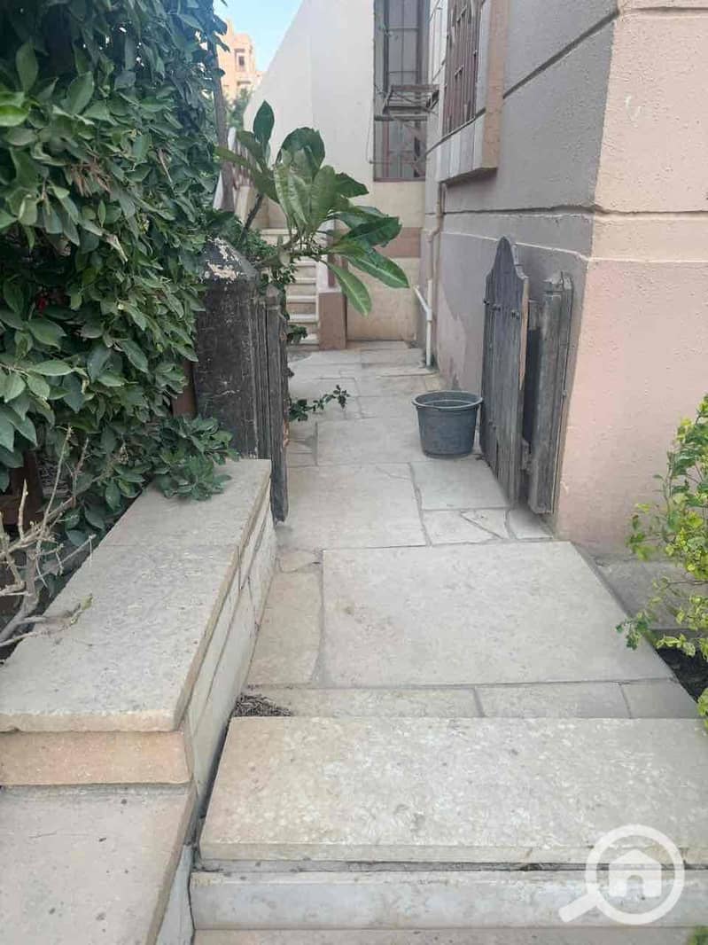 10 f21ab57a-c809-4f85-9308-632db85caeb2. jpg