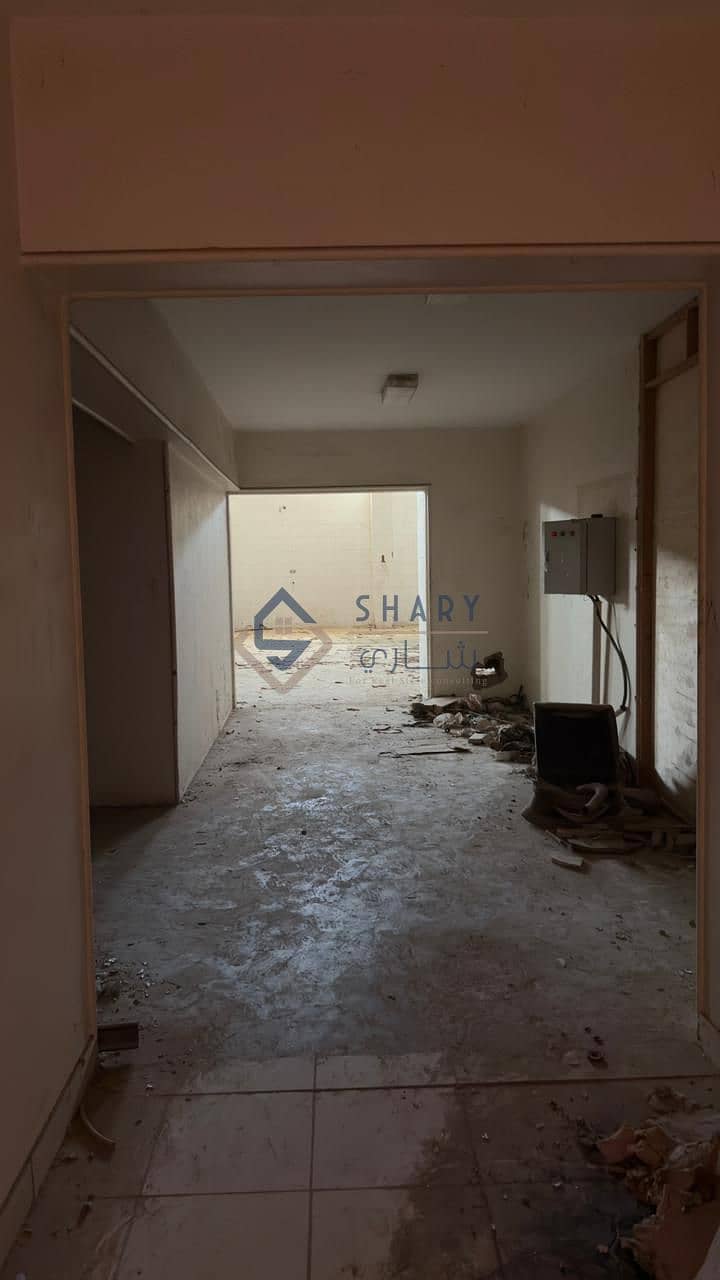 12 WhatsApp Image 2025-12-06 at 11.14. 18_efc794eb. jpg