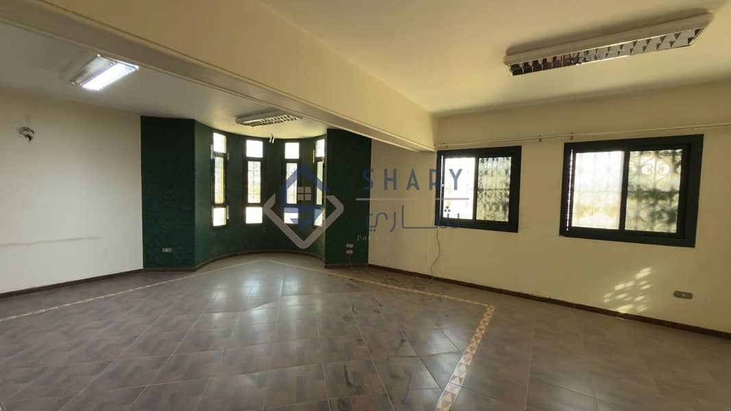 13 WhatsApp Image 2025-12-06 at 11.14. 15_0ebc3892. jpg