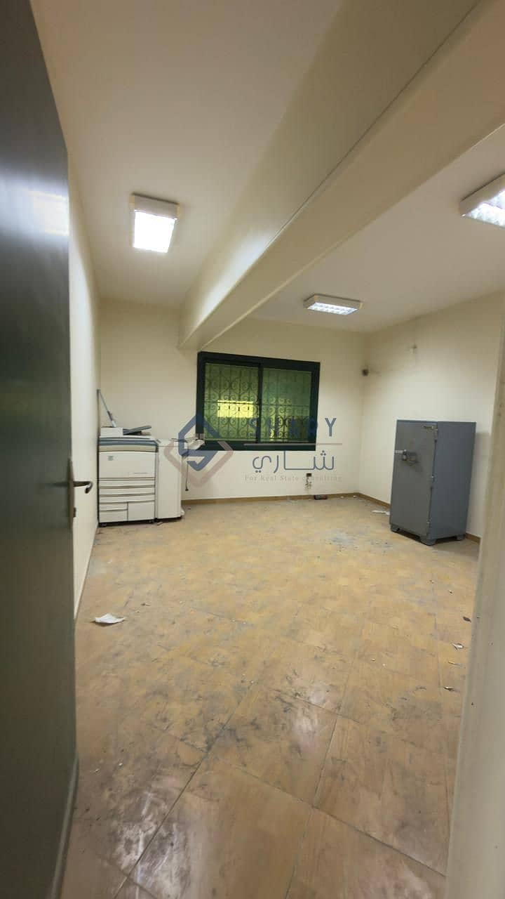 14 WhatsApp Image 2025-12-06 at 11.14. 17_2b93c47e. jpg