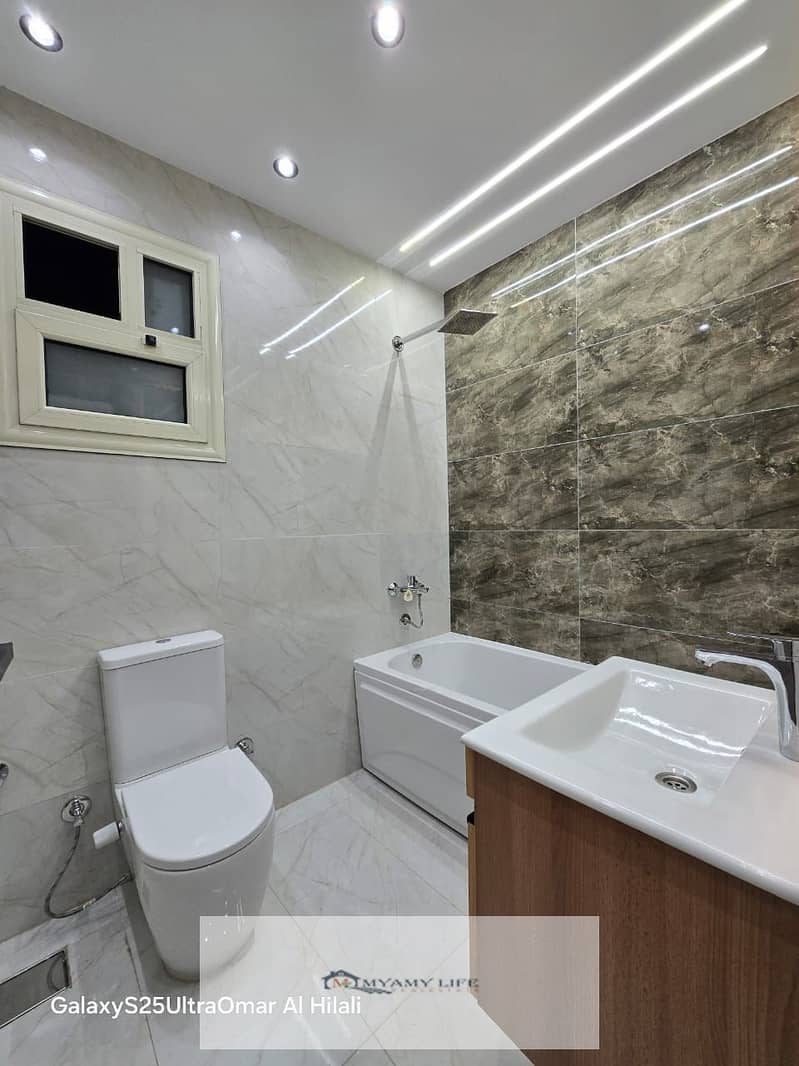 8 WhatsApp Image 2025-12-05 at 12.52. 47 PM (3). jpeg