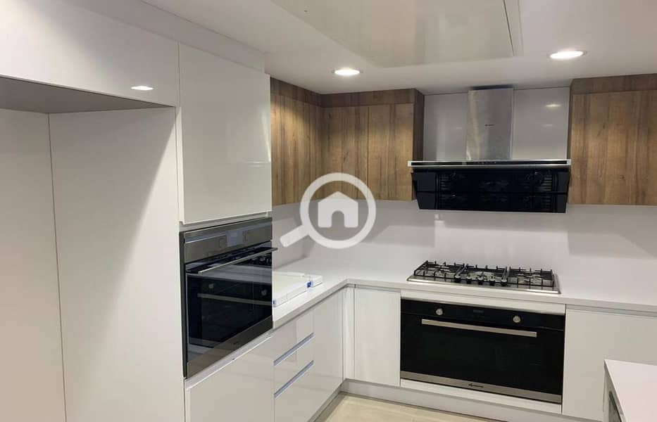 2 WhatsApp Image 2025-02-27 at 11.30. 43_69ea153e_1400x900. jpg