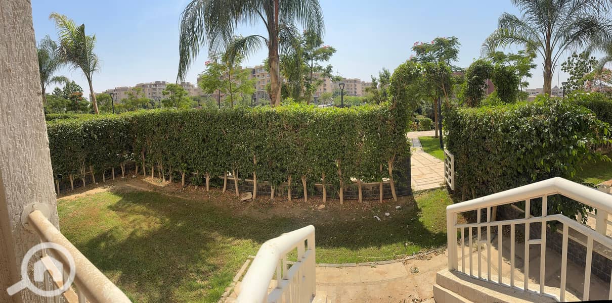 4 6ce69672-6a09-460a-8e96-3c2644904fd1. jpg