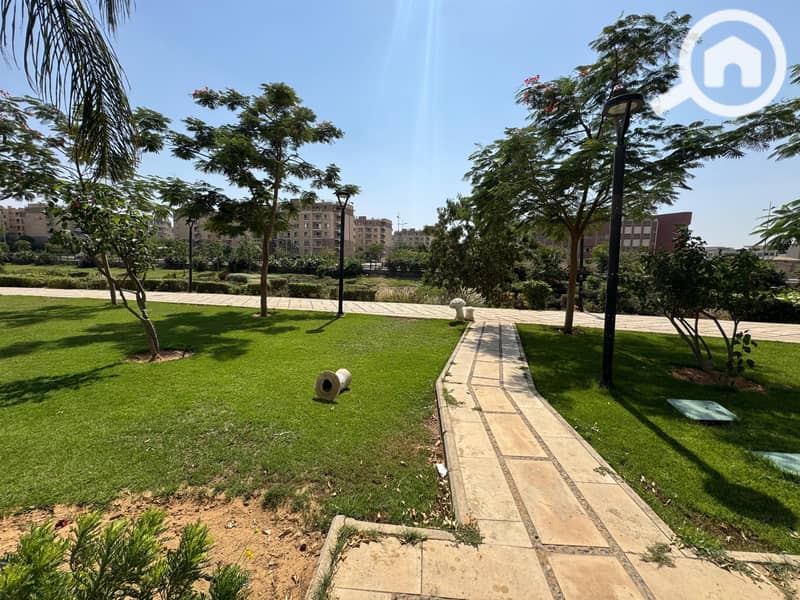 12 d72882af-4279-40f0-8a1b-38e3941e4503. jpg