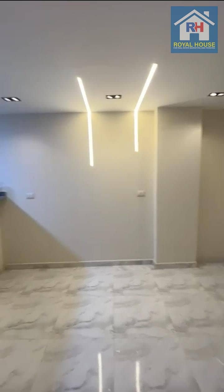 4 5c576103-42c6-4d1e-a5cd-30084ca684dd. jpeg