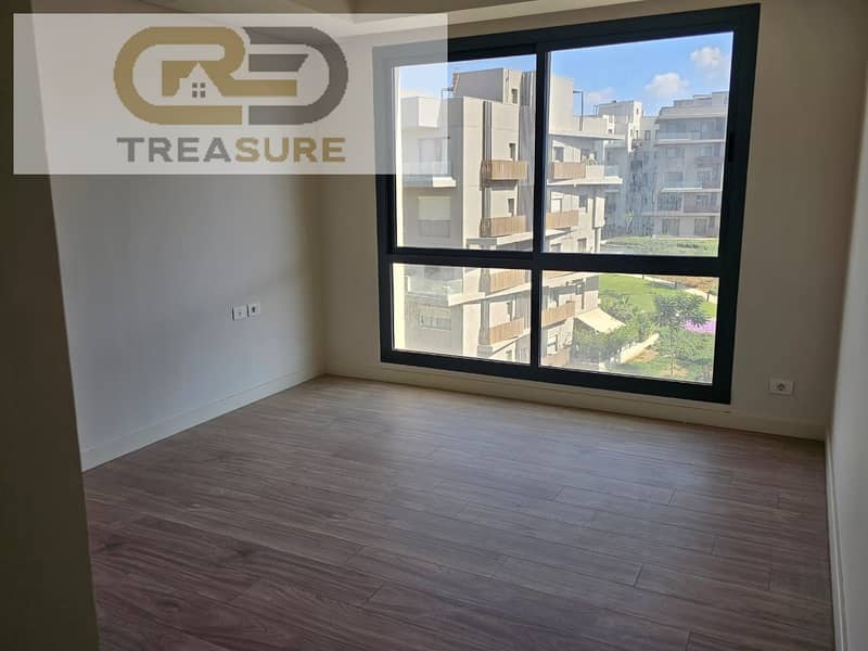 6 WhatsApp Image 2025-12-04 at 2.44. 27 PM. jpeg