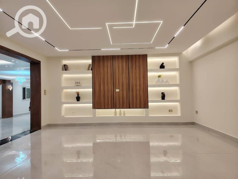 WhatsApp Image 2025-12-03 at 16.11. 47_64f8df37. jpg