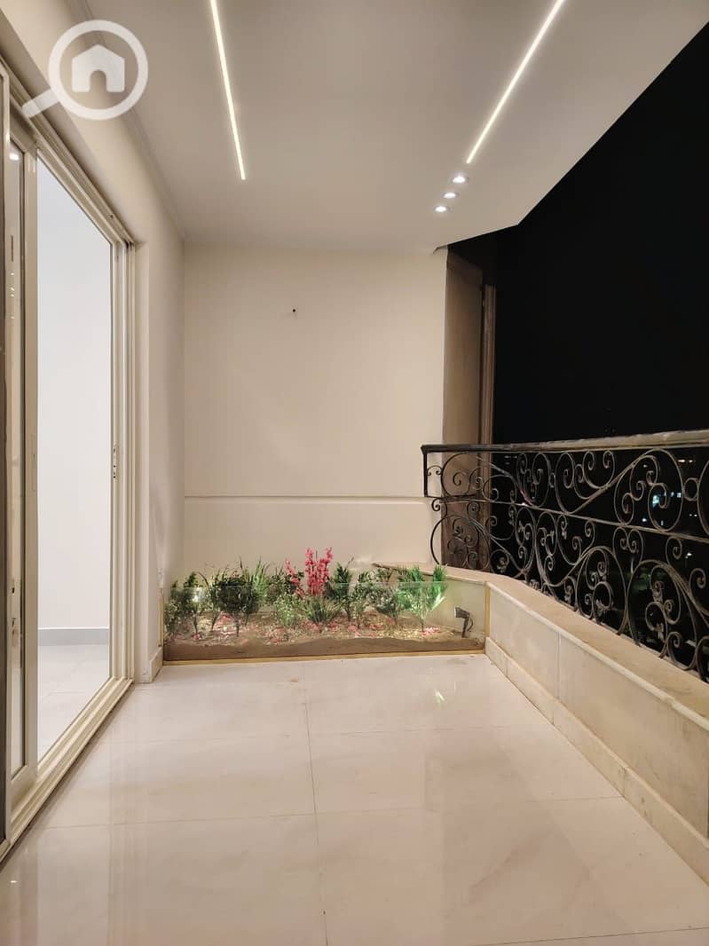 6 WhatsApp Image 2025-12-03 at 16.11. 43_e0be5694. jpg