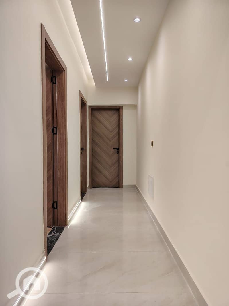 7 WhatsApp Image 2025-12-03 at 16.11. 44_5aa17486. jpg