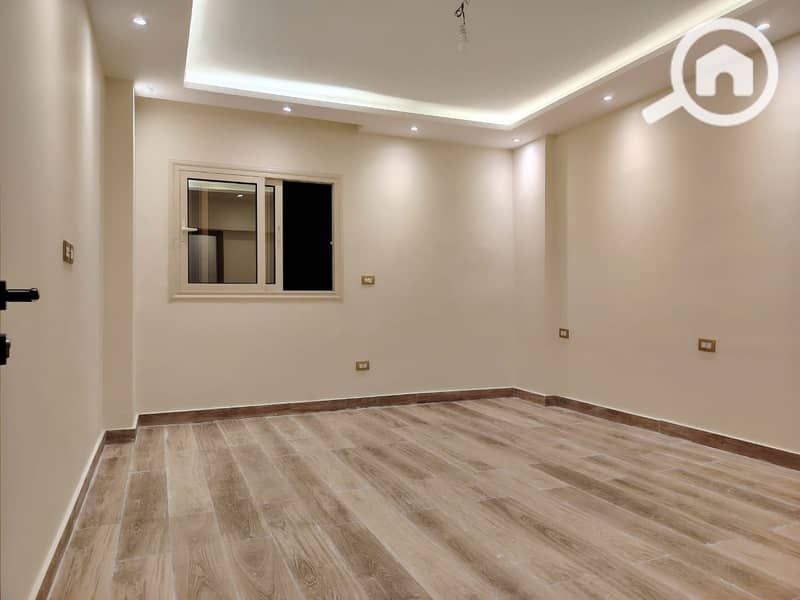 9 WhatsApp Image 2025-12-03 at 16.11. 45_4db7a97d. jpg