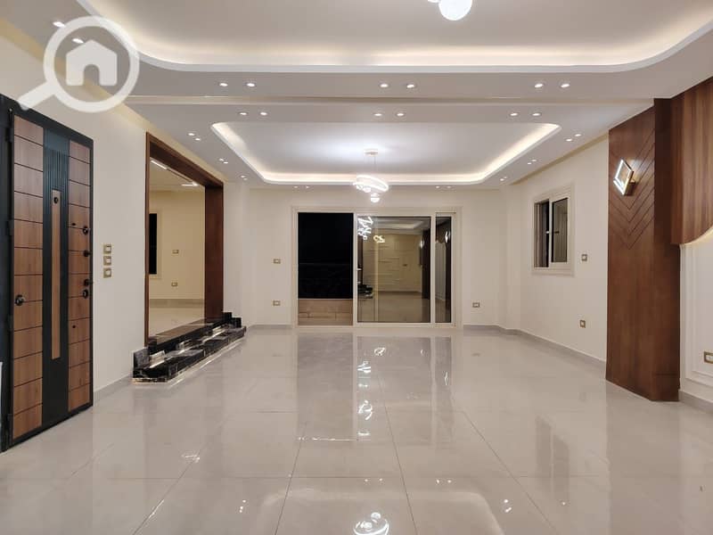 16 WhatsApp Image 2025-12-03 at 16.11. 48_3593f4e4. jpg