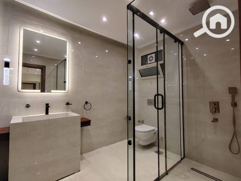 17 WhatsApp Image 2025-12-03 at 16.11. 49_23f894a8. jpg