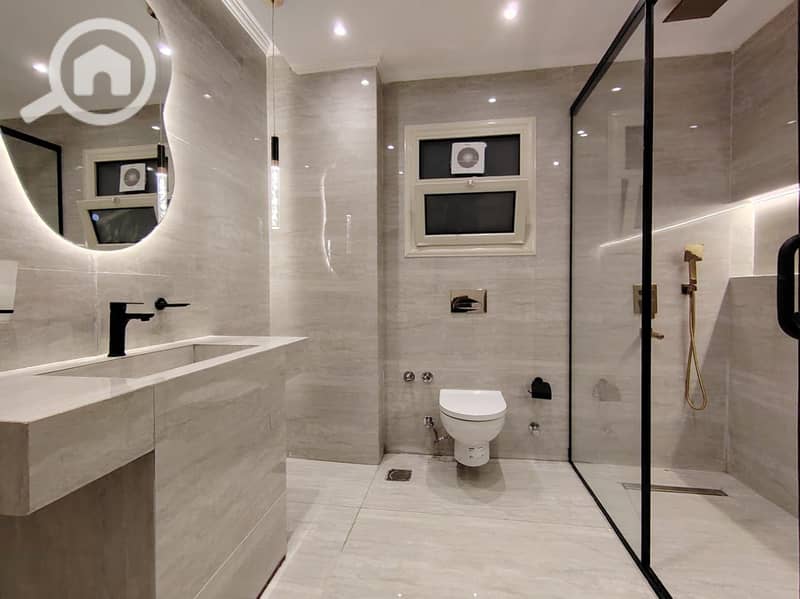 22 WhatsApp Image 2025-12-03 at 16.11. 50_46052ba6. jpg