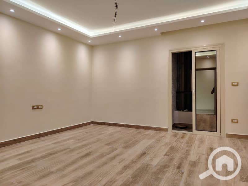 23 WhatsApp Image 2025-12-03 at 16.11. 51_6d325081. jpg