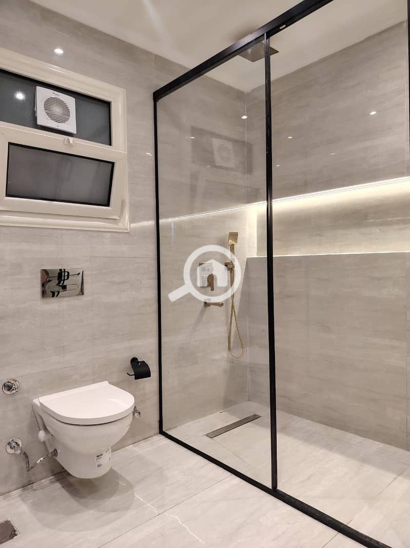 34 WhatsApp Image 2025-12-03 at 16.11. 56_9a1f1826. jpg