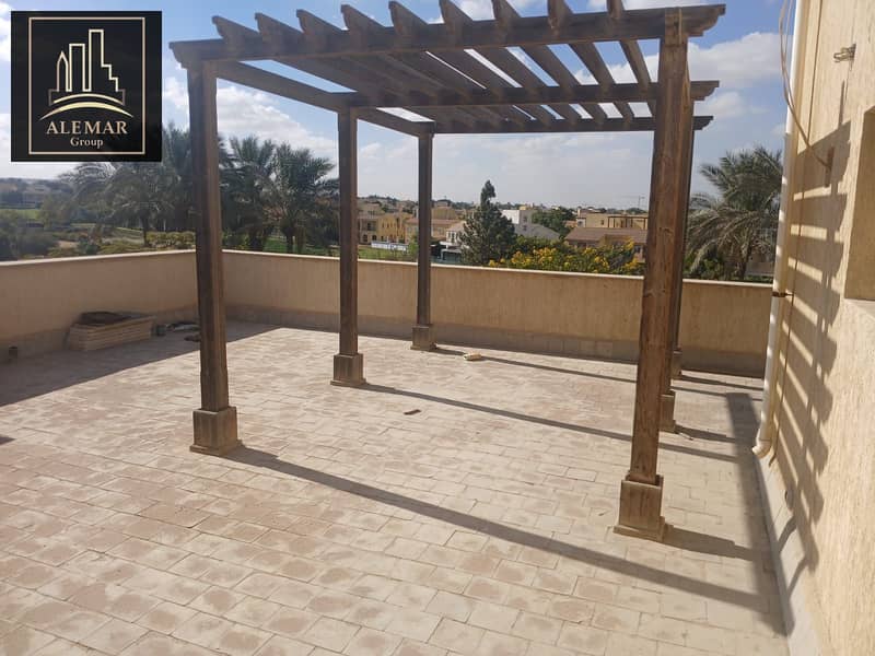 10 9e8af320-1394-425f-9389-e8257e39bd0a. jpg