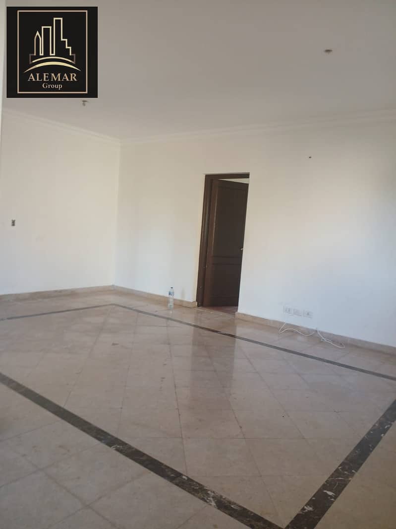 13 78e1ef23-047a-4813-afee-bc69552d6a98. jpg