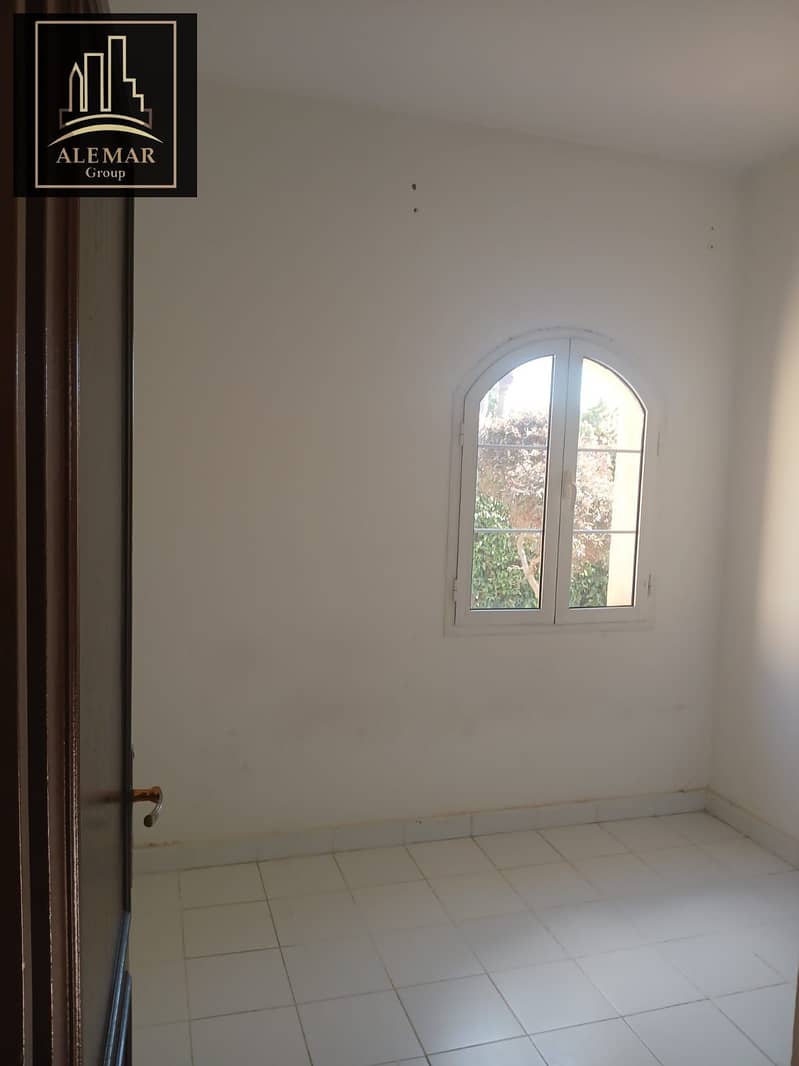 18 711c7fdd-b270-40a7-bb48-b68b3212ed8c. jpg