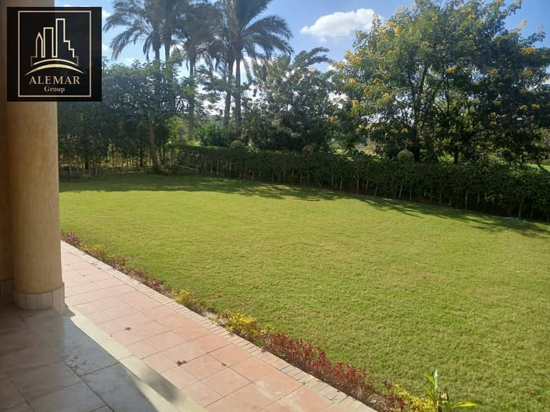 24 b65bba39-5fb3-4bd3-b773-294865c99a18. jpg