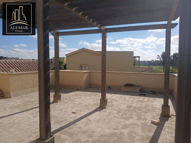 36 f8cf3702-34ed-44a6-b8eb-521b08755cde. jpg